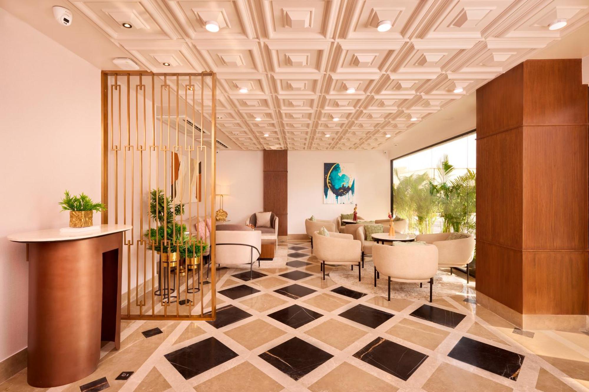Iris Sarovar Portico Gurgaon Exterior photo