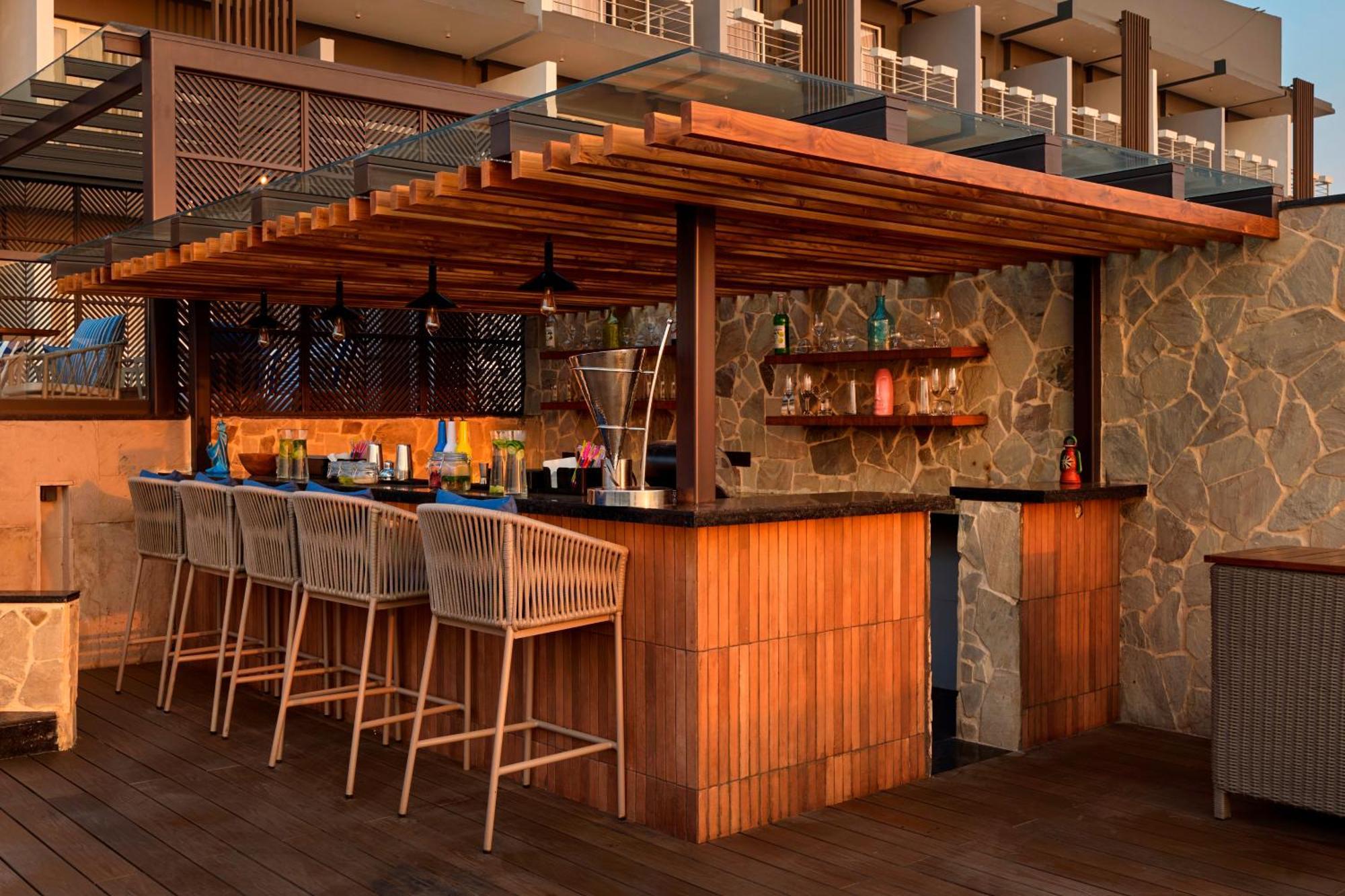 Iris Sarovar Portico Gurgaon Exterior photo